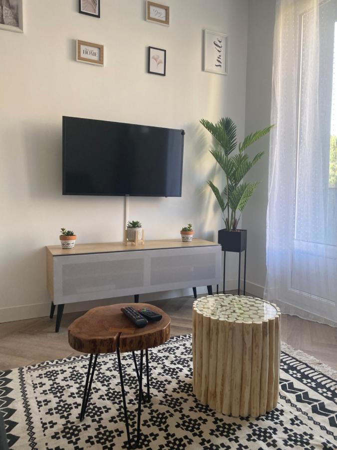 Les Rives Saint Symphorien, Appartements Meubles Longeville-les-Metz Екстериор снимка