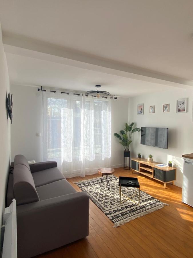 Les Rives Saint Symphorien, Appartements Meubles Longeville-les-Metz Екстериор снимка